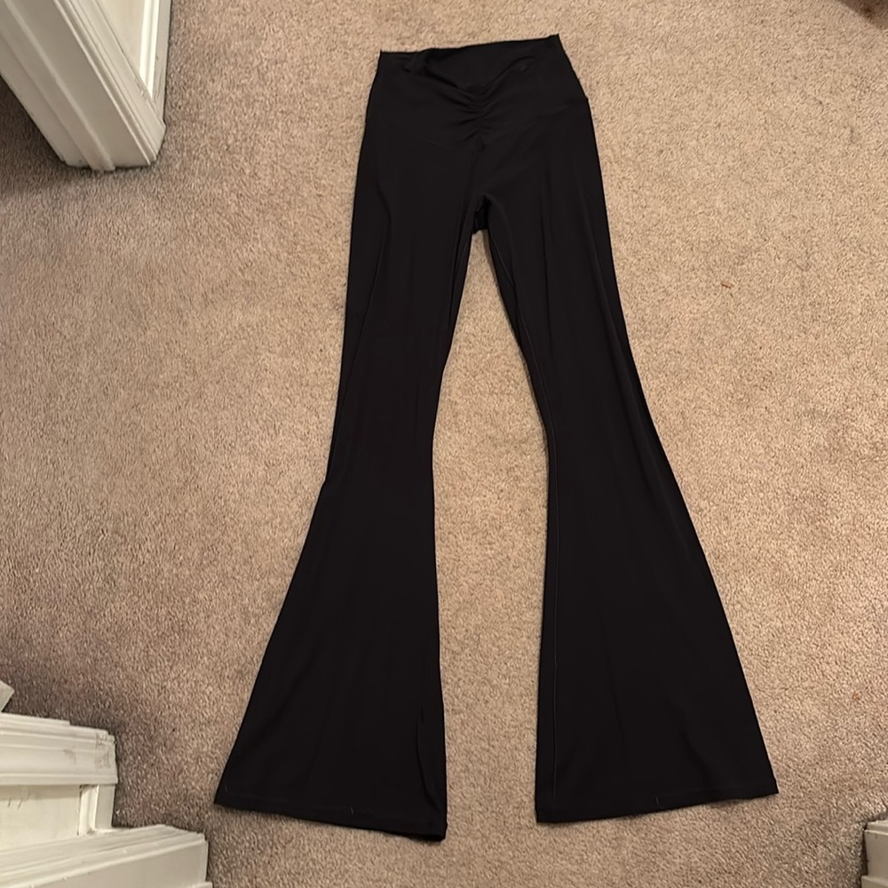 trendy black s aerie flared leggings
